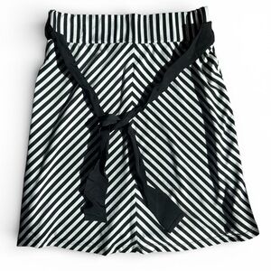 Maurices Zebra Print Mini Skirt Size S Stretch Casual Chic